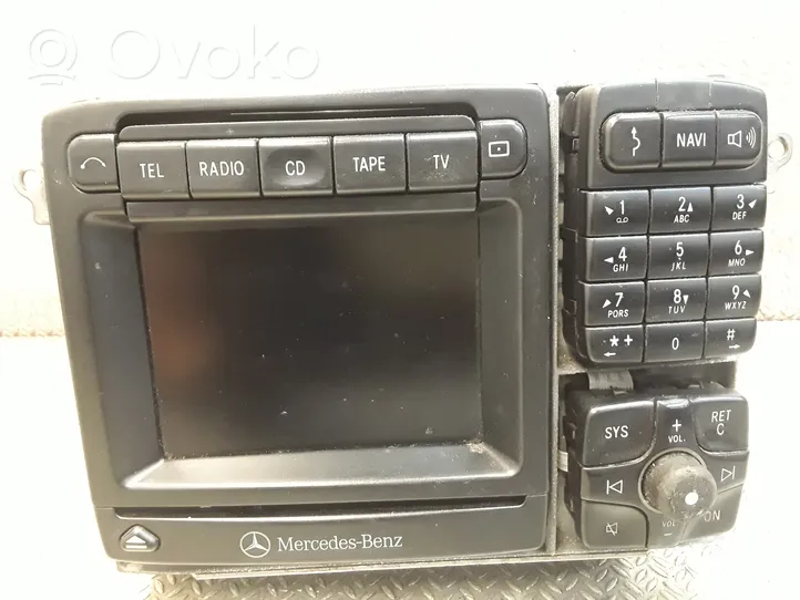 Mercedes-Benz S W220 Panel / Radioodtwarzacz CD/DVD/GPS 2208270442