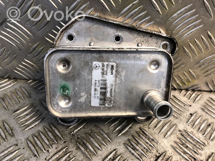 Mercedes-Benz C W203 Radiateur d'huile moteur 6461880301