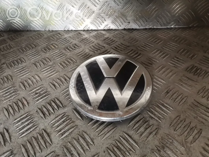 Volkswagen Touareg III Manufacturer badge logo/emblem 760853601A