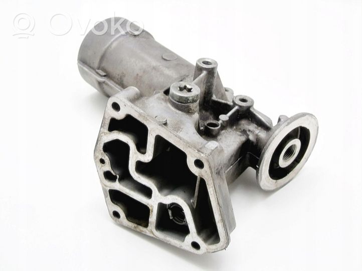 Volkswagen Sharan Supporto di montaggio del filtro dell’olio 038115389C