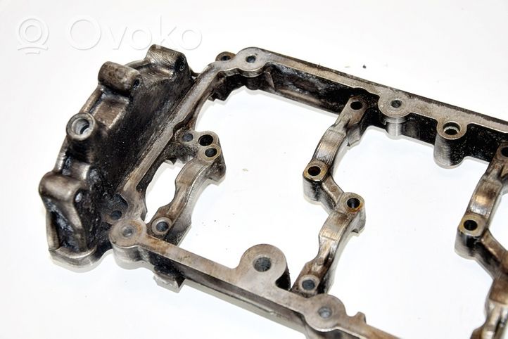 Audi A8 S8 D5 Supporto dell’albero a camme 057285A