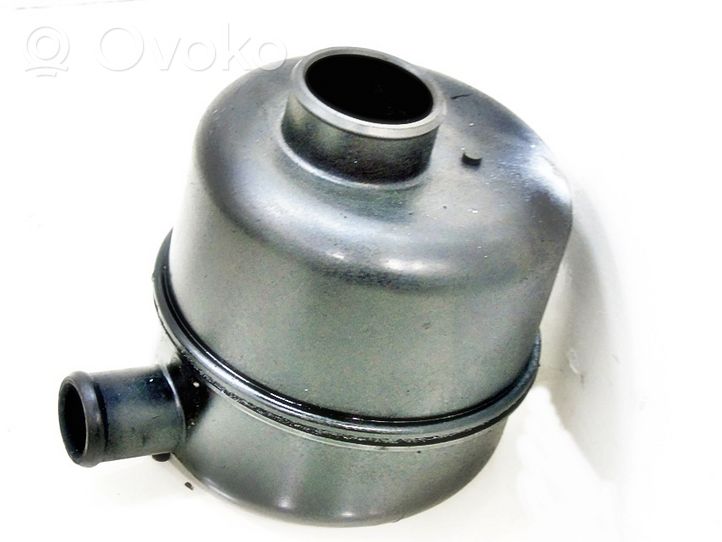 Mazda 626 Separatore dello sfiato dell’olio 