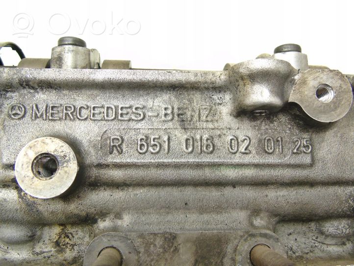Mercedes-Benz E C207 W207 Testata motore R6510160201