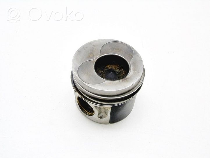 Volkswagen Touran III Piston 7973