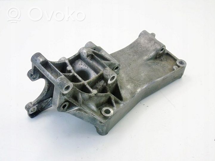 Seat Arosa Variklio tvirtinimo kronšteinas 032145169R