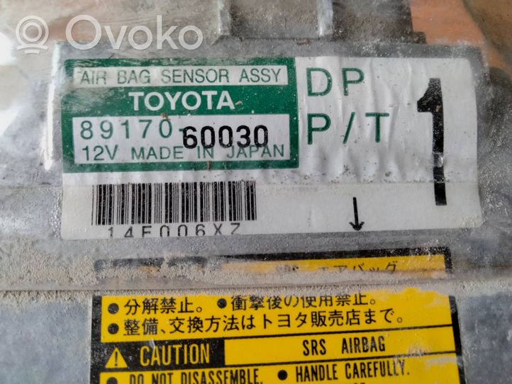 Toyota Land Cruiser (J100) Sterownik / Moduł Airbag 8917060030