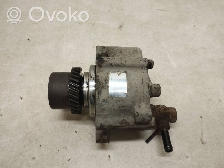 Toyota Land Cruiser (HDJ90) Alipainepumppu 29300-67020