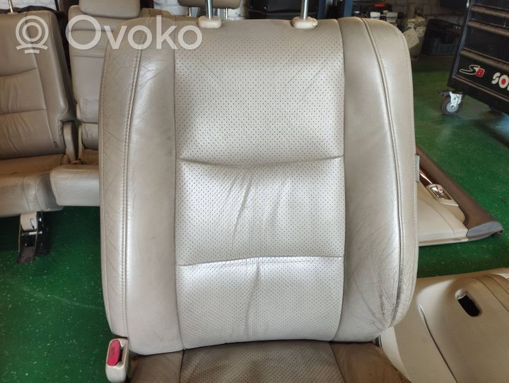 Toyota Land Cruiser (J120) Fotele / Kanapa / Boczki / Komplet 