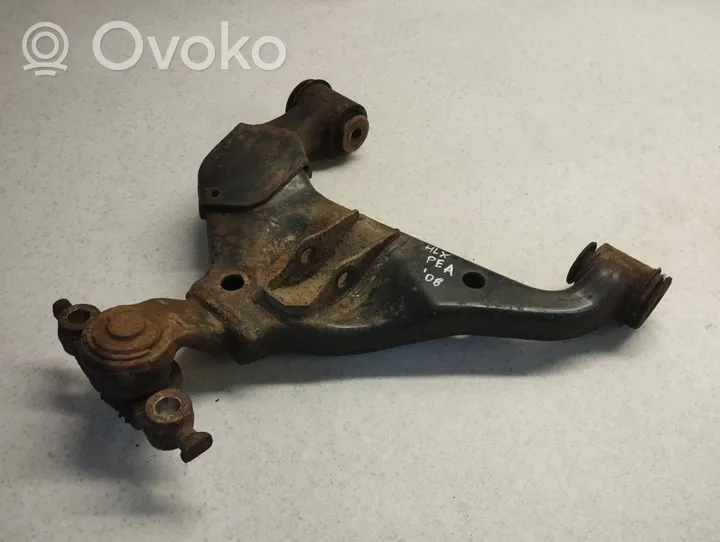 Toyota Hilux (AN10, AN20, AN30) Braccio di controllo sospensione anteriore inferiore/braccio oscillante 