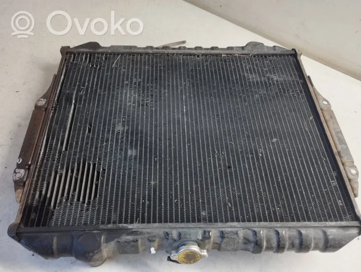 Mitsubishi Pajero Radiateur de refroidissement 422130-3217