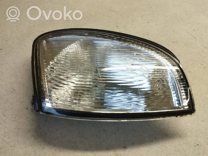 Toyota Land Cruiser (J100) Kierunkowskaz przedni 01-212-15C8L-C