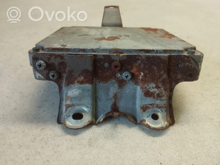 Toyota Land Cruiser (J100) Variklio valdymo blokas 8966160750