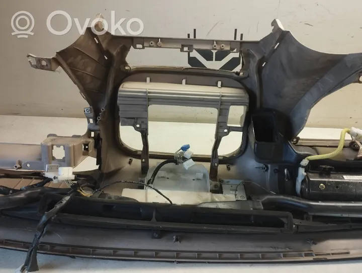 Toyota Land Cruiser (J100) Deska rozdzielcza 55311-60460