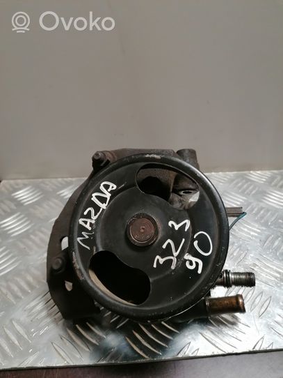 Mazda 323 F Pompe de direction assistée 