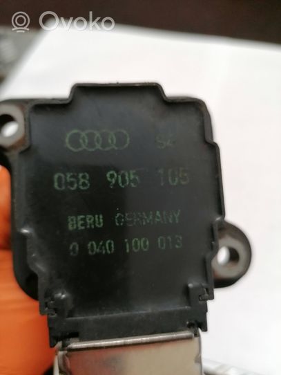 Audi A4 S4 B5 8D Cewka zapłonowa wysokiego napięcia 0040100013