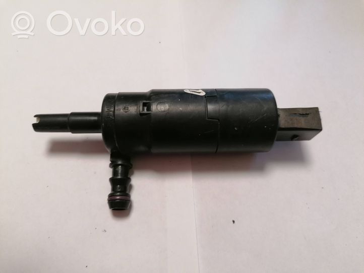 Audi A4 S4 B5 8D Headlight washer pump 3B7955681