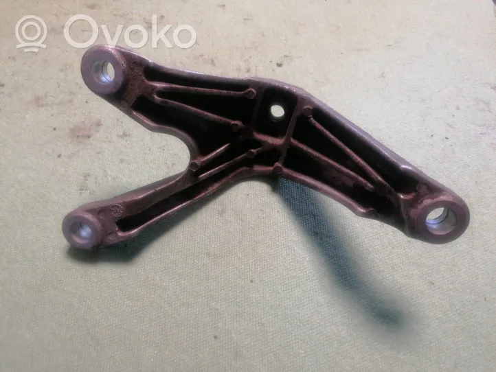 Ford Focus C-MAX Gearbox mounting bracket 3M517M125