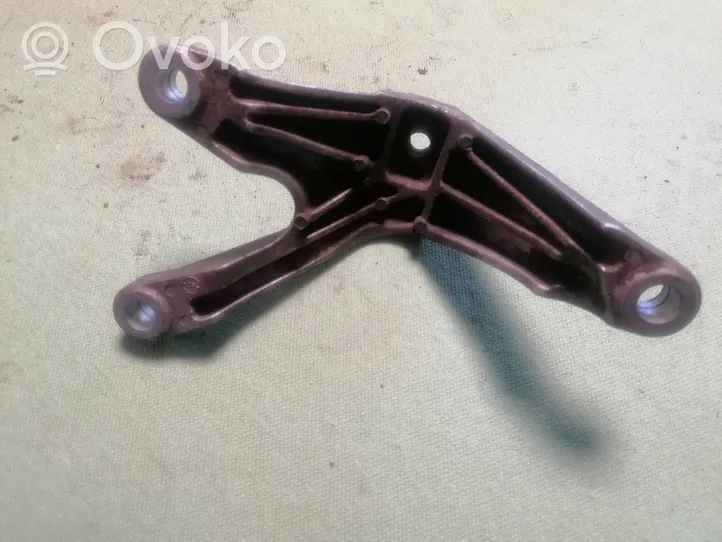 Ford Focus C-MAX Gearbox mounting bracket 3M517M125