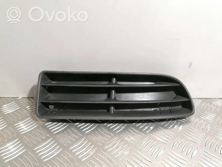 Volkswagen Bora Grille inférieure de pare-chocs avant 1J5853950C