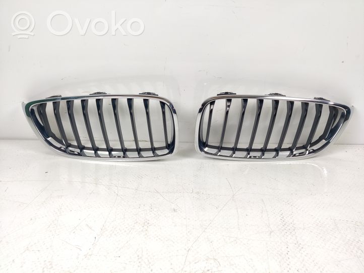 BMW 4 F32 F33 Grille calandre supérieure de pare-chocs avant 7294817