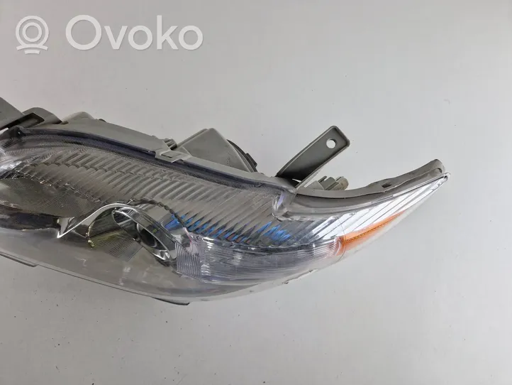 Toyota Camry Lampa przednia 0831211B5L