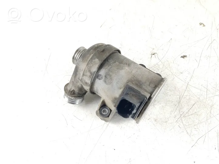 BMW X5 F15 Pompe de circulation d'eau 8625097