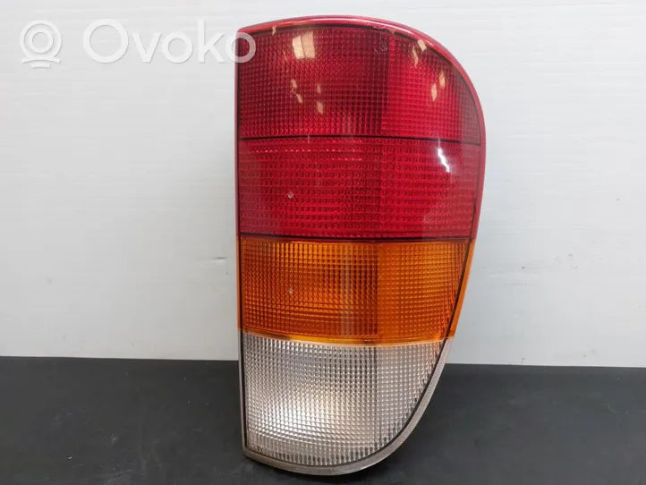 Volkswagen Caddy Lampy tylnej klapy bagażnika 