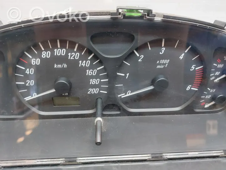 Opel Agila A Compteur de vitesse tableau de bord 