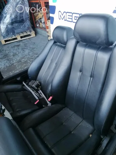 BMW 7 E32 Set di rivestimento sedili e portiere 