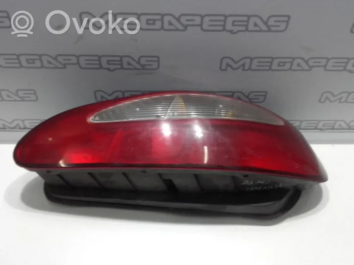 Hyundai Coupe Tailgate rear/tail lights 