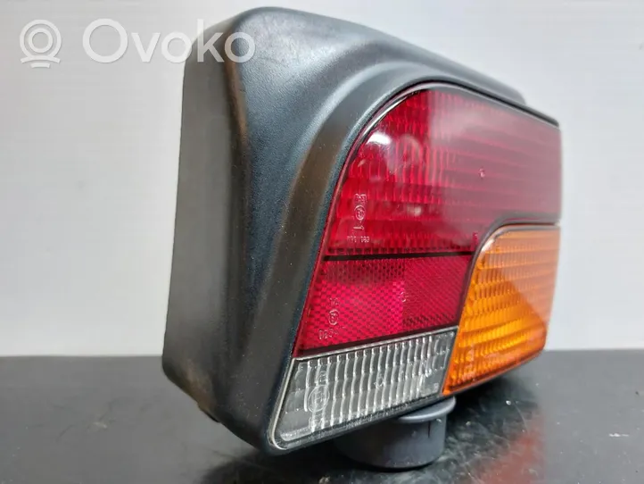 Rover Metro 111 - 114 90-98 Takaluukun takavalot 