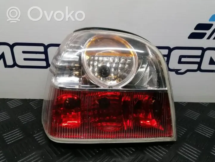 Volkswagen Golf III Lampy tylnej klapy bagażnika 