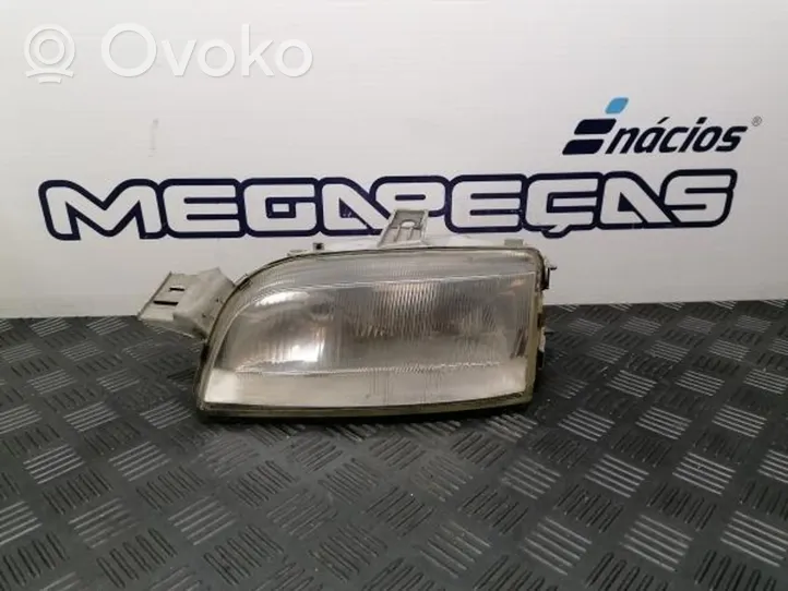 Fiat Punto (176) Lampa przednia 