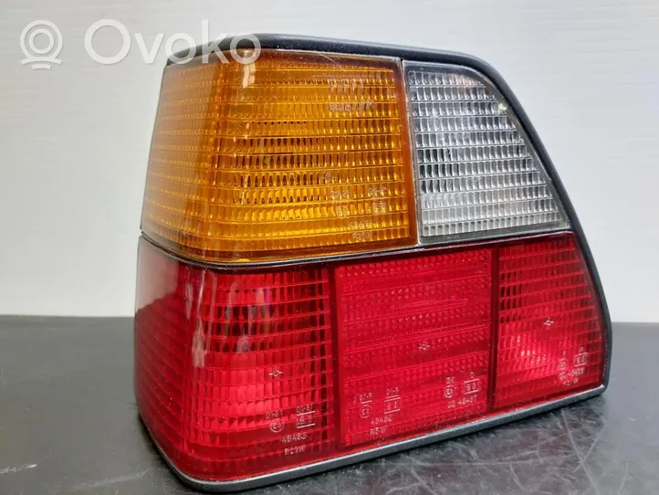 Volkswagen Golf II Lampy tylnej klapy bagażnika 