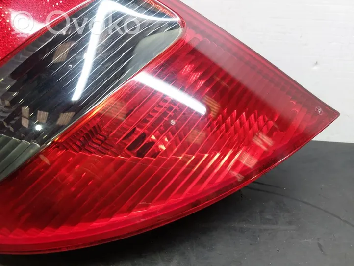 Mercedes-Benz A W169 Lampy tylnej klapy bagażnika 