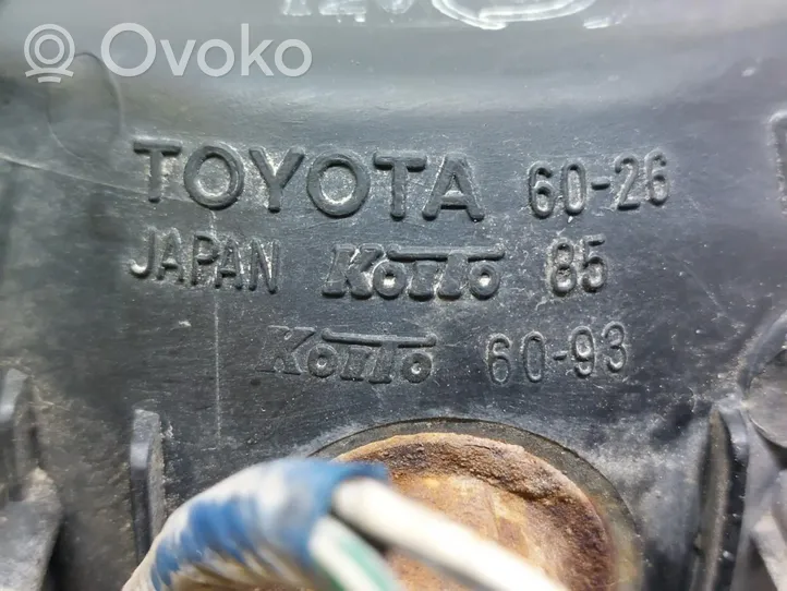 Toyota Land Cruiser (LJ79) Lampy tylnej klapy bagażnika 