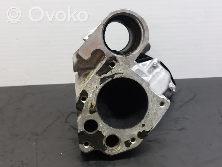 Renault Clio III Durite de refroidissement tube 