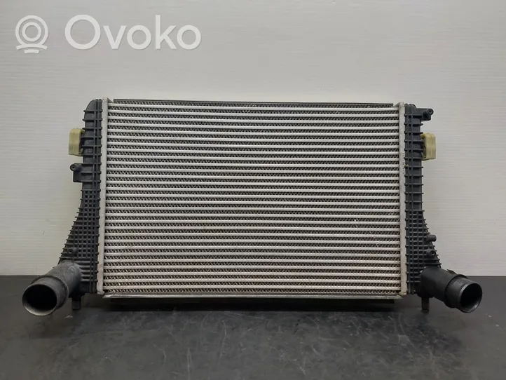 Volkswagen Scirocco Chłodnica powietrza doładowującego / Intercooler 