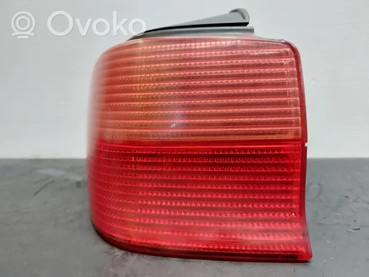 Peugeot 106 Lampy tylnej klapy bagażnika 