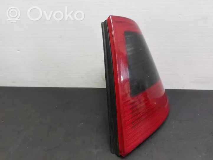 Seat Cordoba (6K) Lampy tylnej klapy bagażnika 