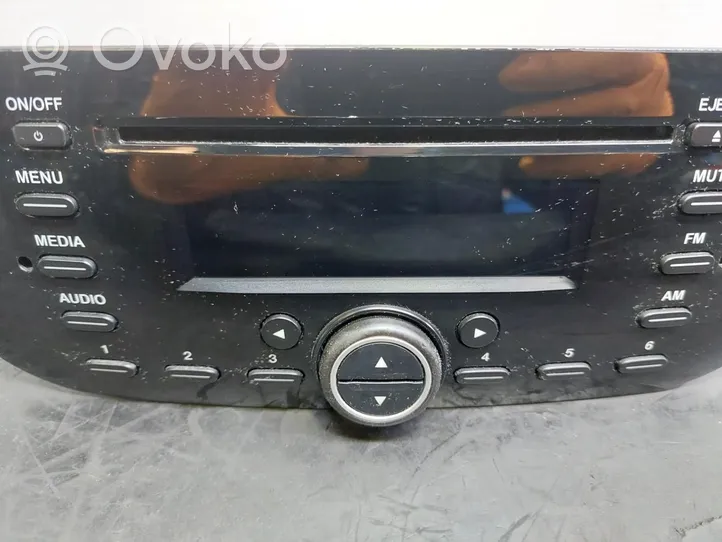 Fiat Punto (199) Radio/CD/DVD/GPS head unit 