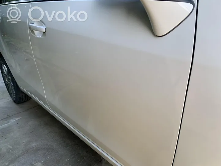 Toyota Verso Drzwi przednie 