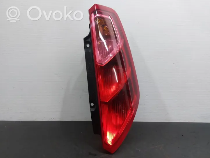 Fiat Punto (199) Lampy tylnej klapy bagażnika 