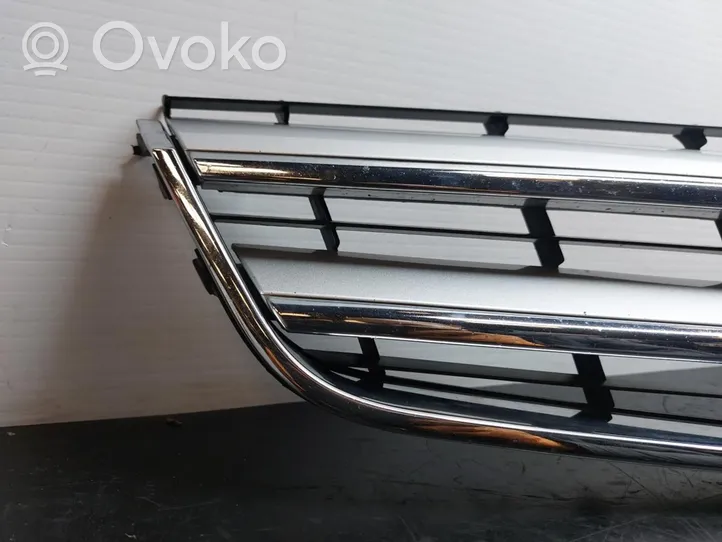 Mercedes-Benz CLK C207 A207 Grille de calandre avant 