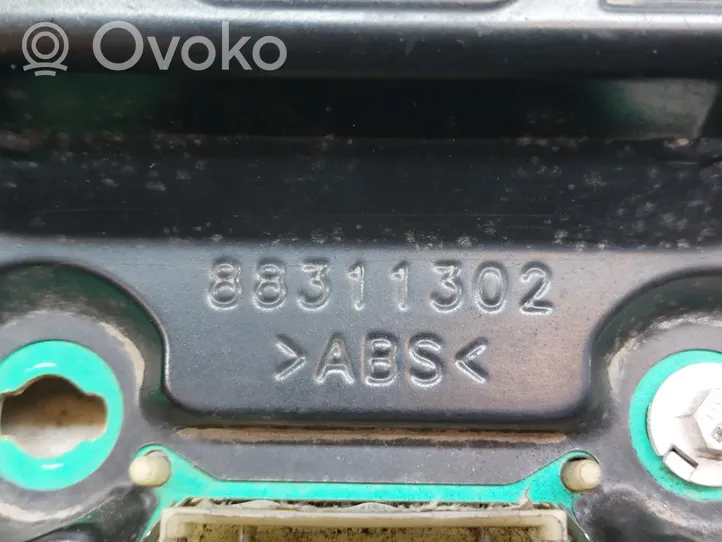 Opel Corsa C Compteur de vitesse tableau de bord 