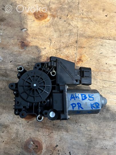 Audi A4 S4 B5 8D Moteur de lève-vitre de porte avant 113846113