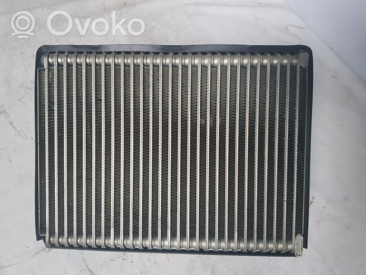 Volvo XC90 Ilmastointilaitteen sisälauhdutin (A/C) 