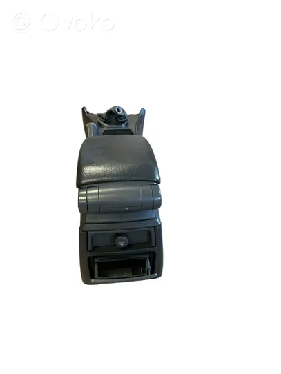 Volvo V70 Center console 9204304