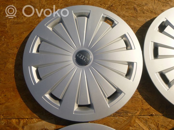 Audi A4 S4 B9 R 16 riteņa dekoratīvais disks (-i) 8W0601147