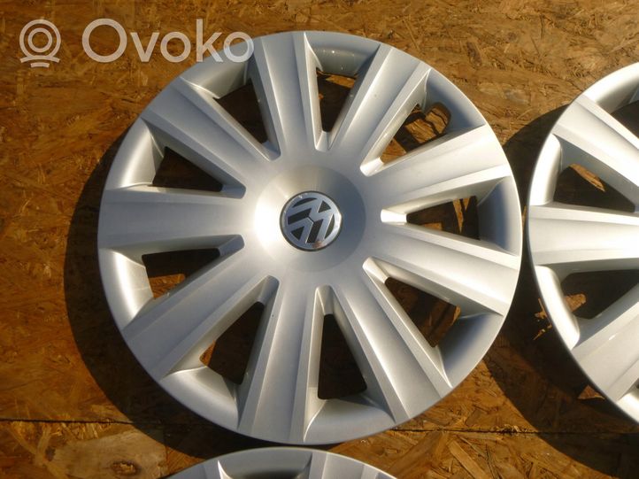 Volkswagen Sharan R16 wheel hub/cap/trim 7N0601147